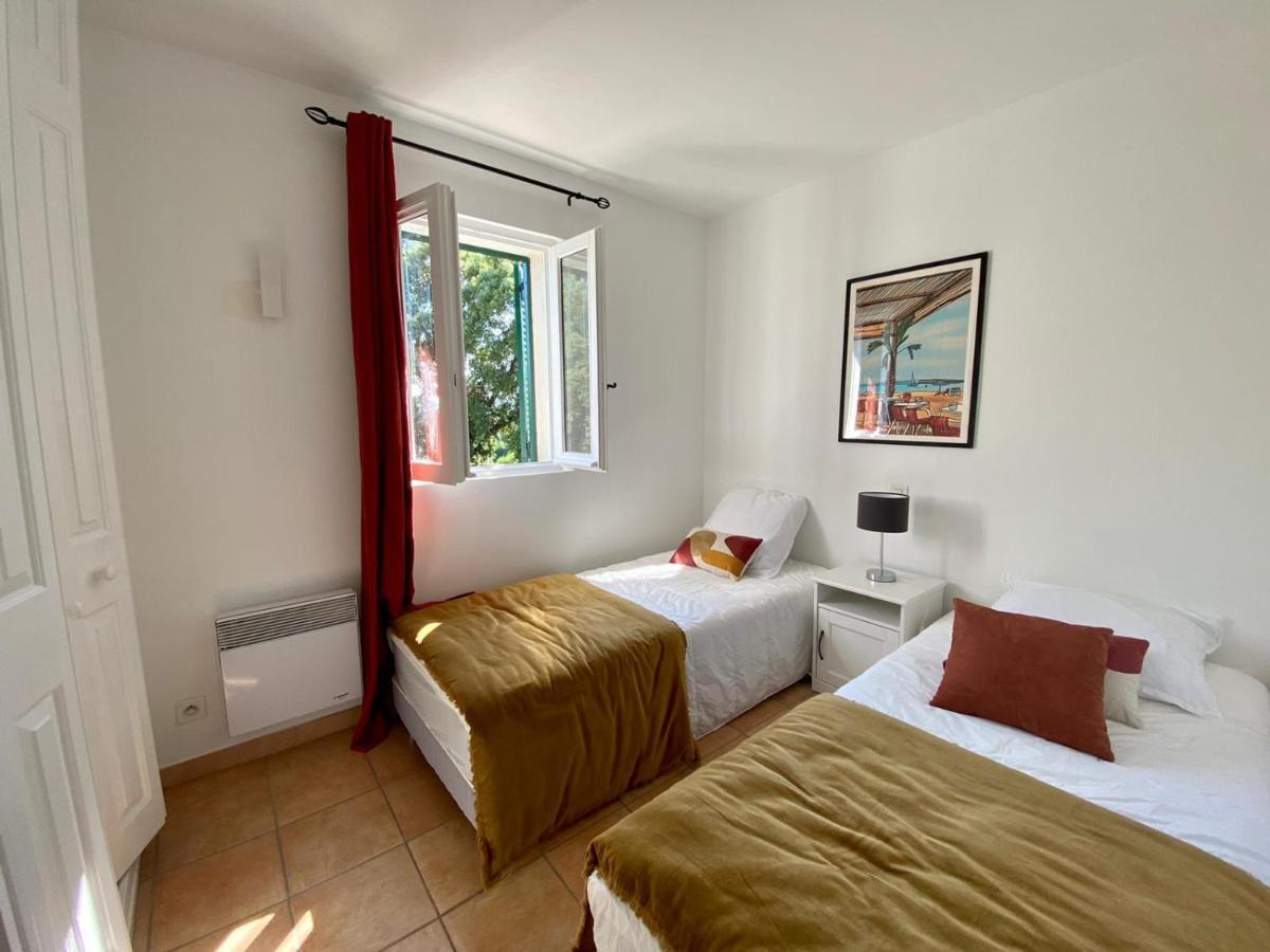 Villa Vue Mer Donnant Sur Le Golfe De St Tropez, 2 Chambres, 6 Pers, Piscine Commune Saint-Tropez Eksteriør billede