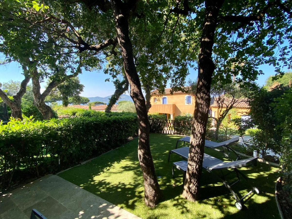 Villa Vue Mer Donnant Sur Le Golfe De St Tropez, 2 Chambres, 6 Pers, Piscine Commune Saint-Tropez Eksteriør billede